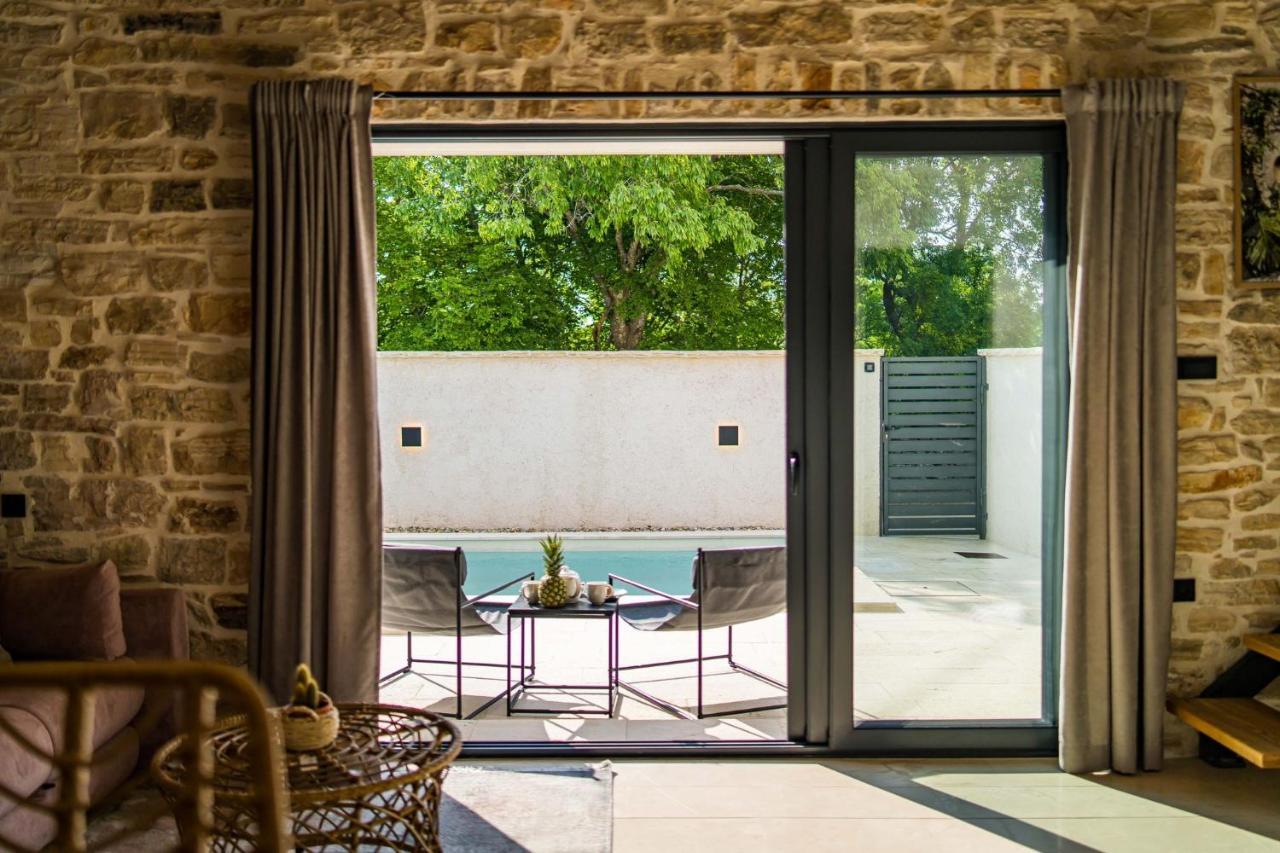 Stone House With Pool Poeta Villa Pridraga Exterior photo